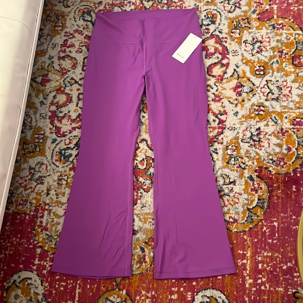 Brand new lululemon flare leggings